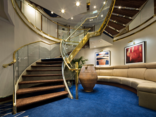 Lobby_Deck